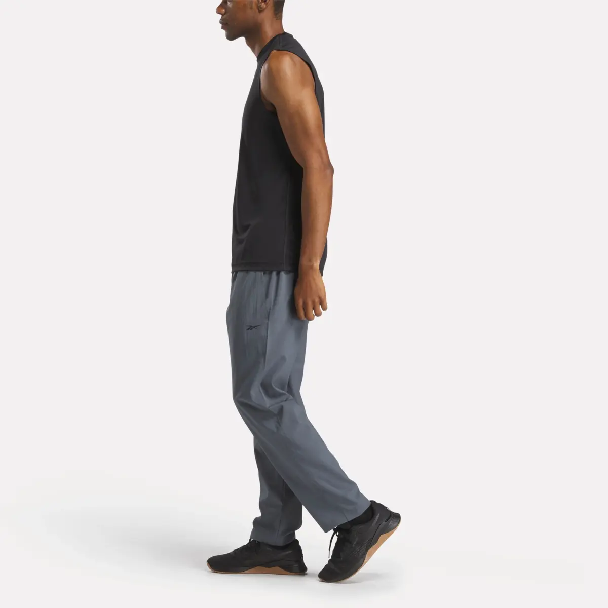 Pantalon d&rsquo;entraînement essentiel pour homme en tricot non doublé