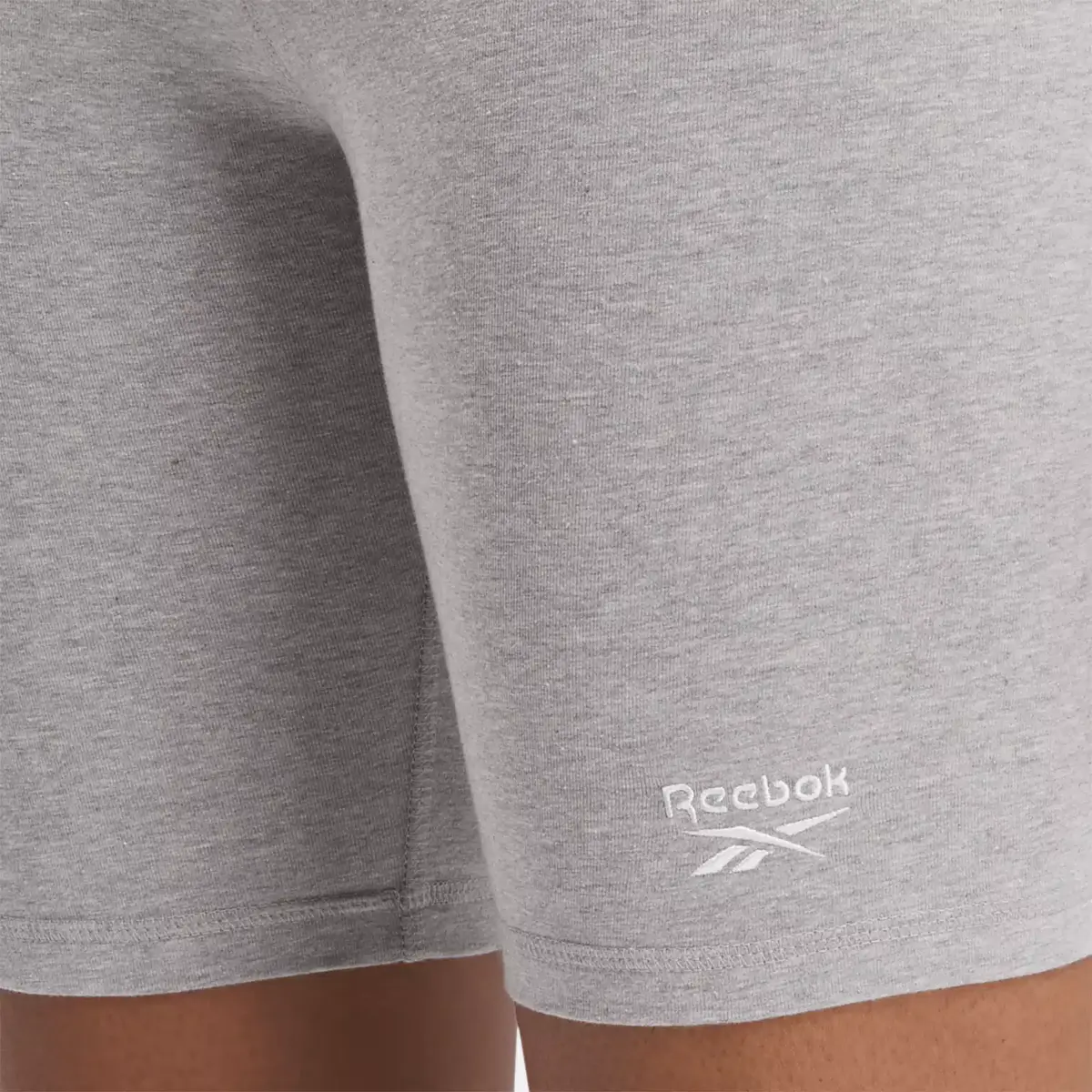 Short de cyclisme en coton Reebok Identity Small Logo pour femme, 18 cm Short de cyclisme en coton Reebok Identity Small Logo pour femme, 18 cm