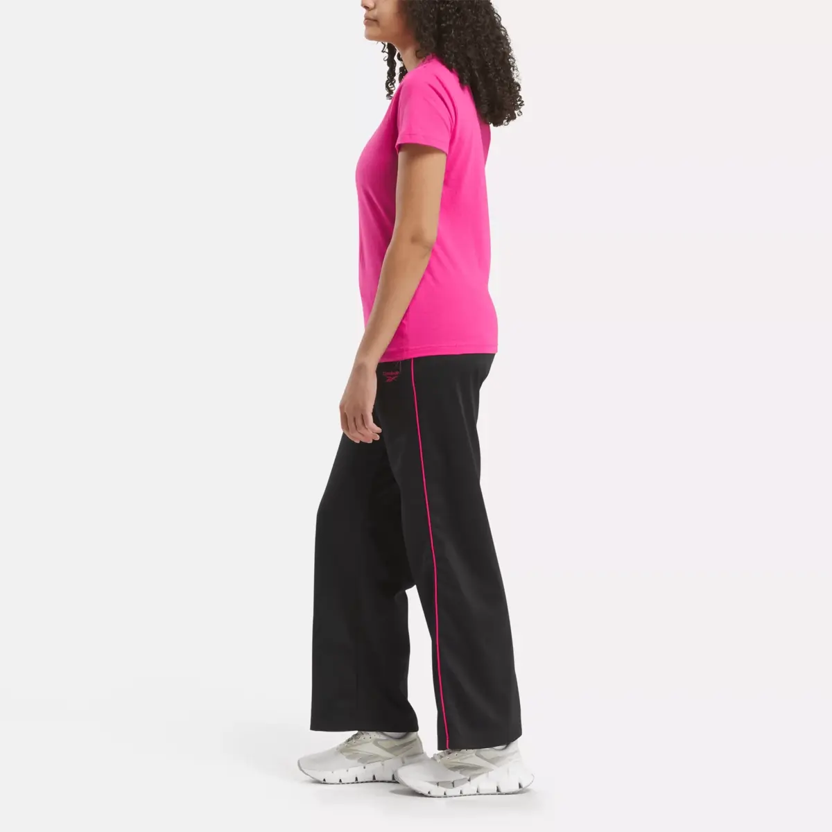 t shirt classique petit logo pour femme 2 - T-shirt classique &agrave; petit logo pour femme